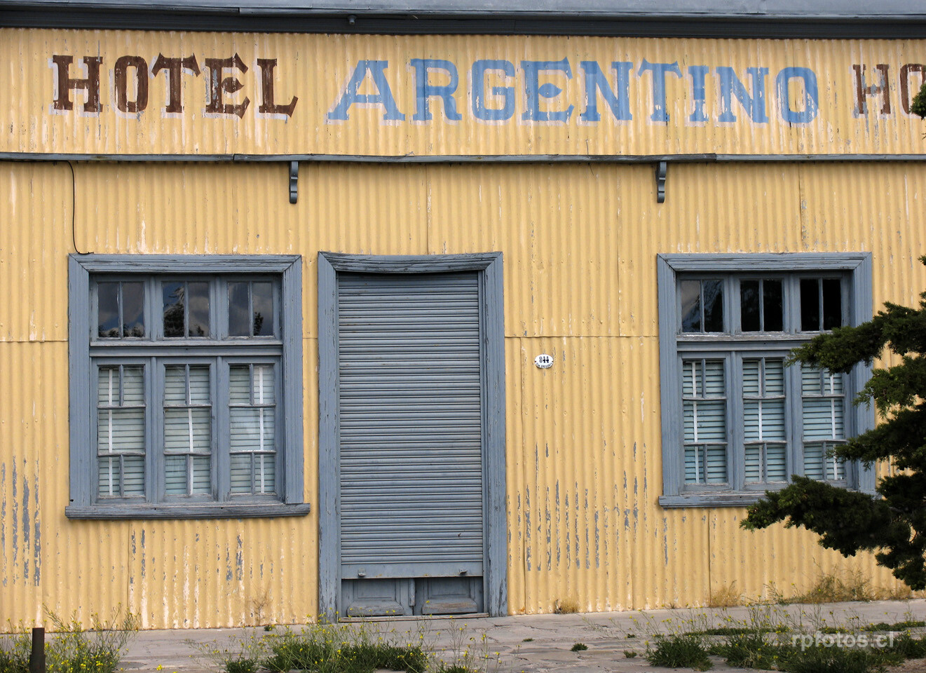 puerta y ventanas hotel