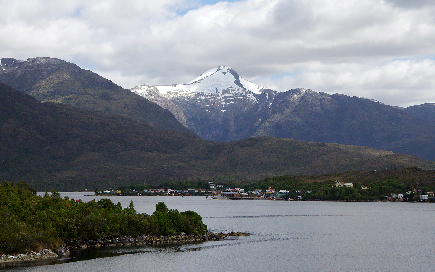 Puerto Edén