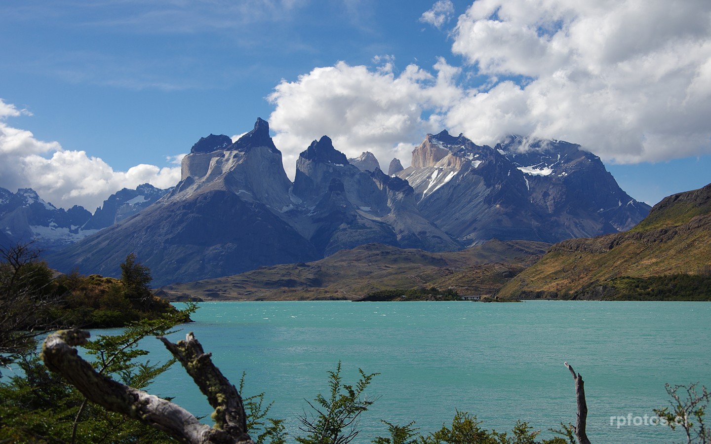 torres y lago pehoe