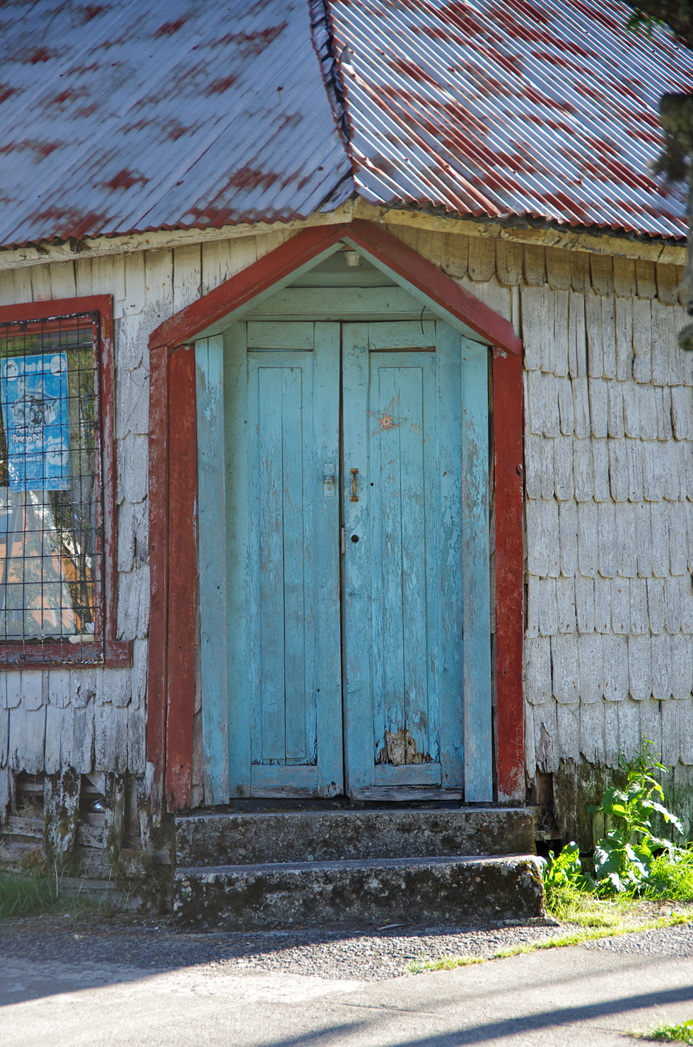 Esquina con puerta