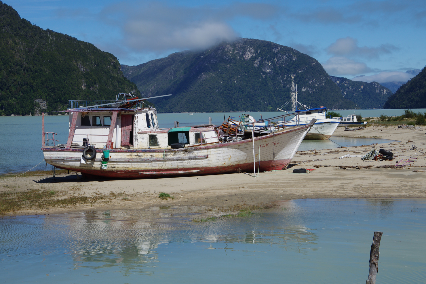 bote en reparaciones tortel