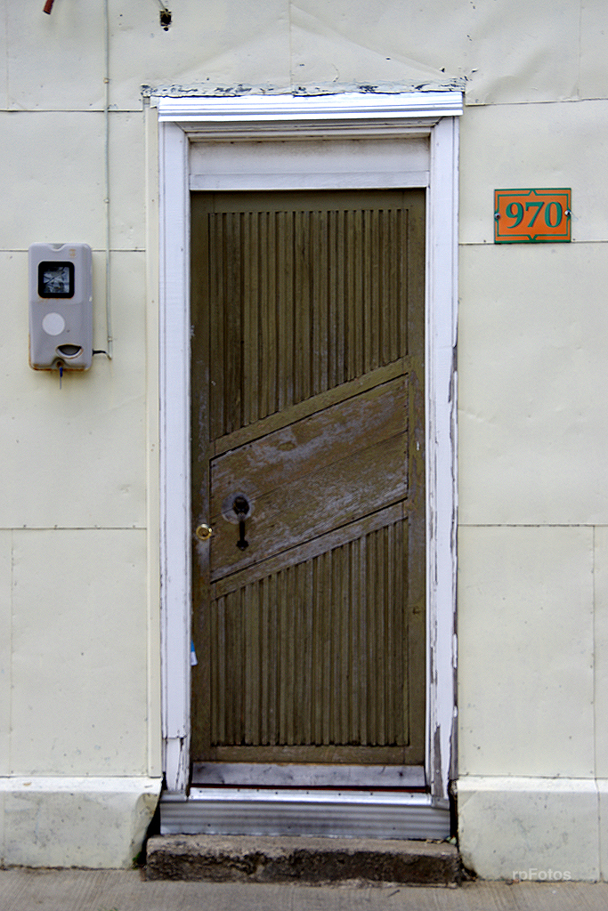 Puerta en Natales