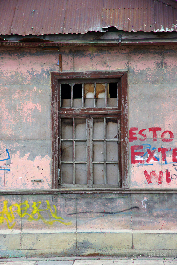 Ventana en Puerto Natales