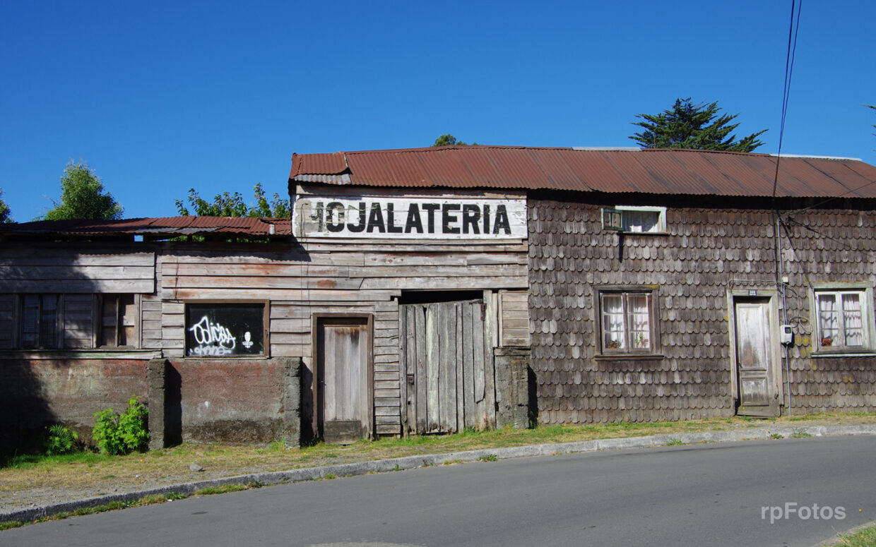 Calle Santiago en puerto Varas