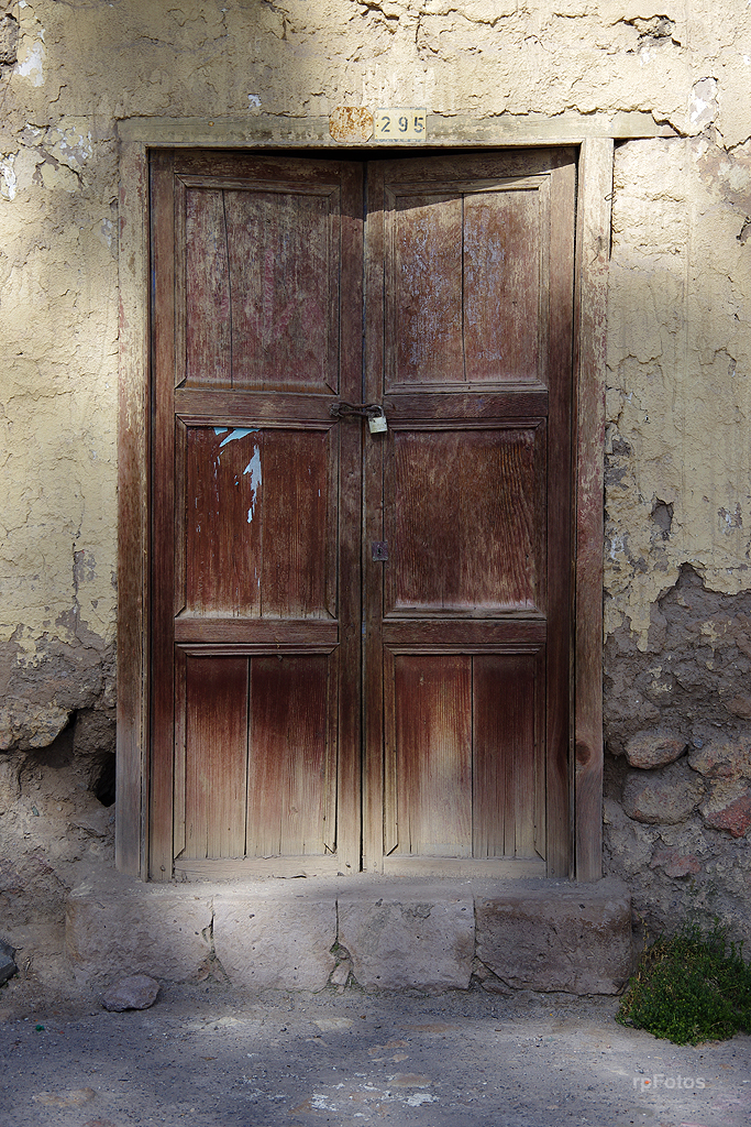 puerta en Putre