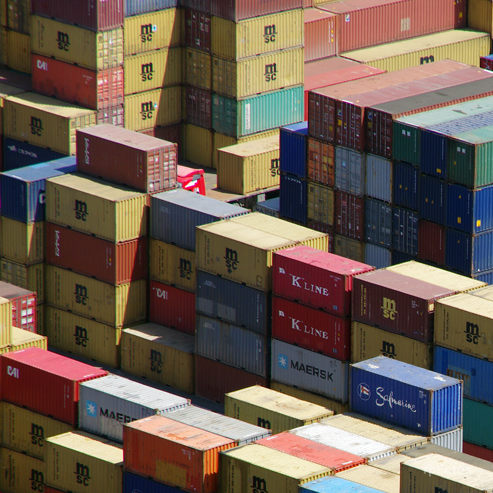 Contenedores en Puerto de Arica