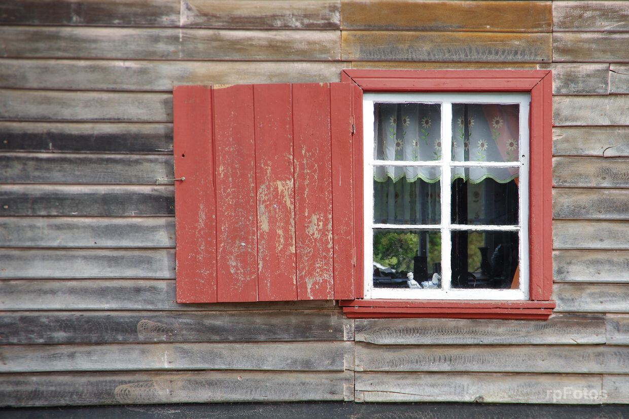 Ventana en Puerto Octay