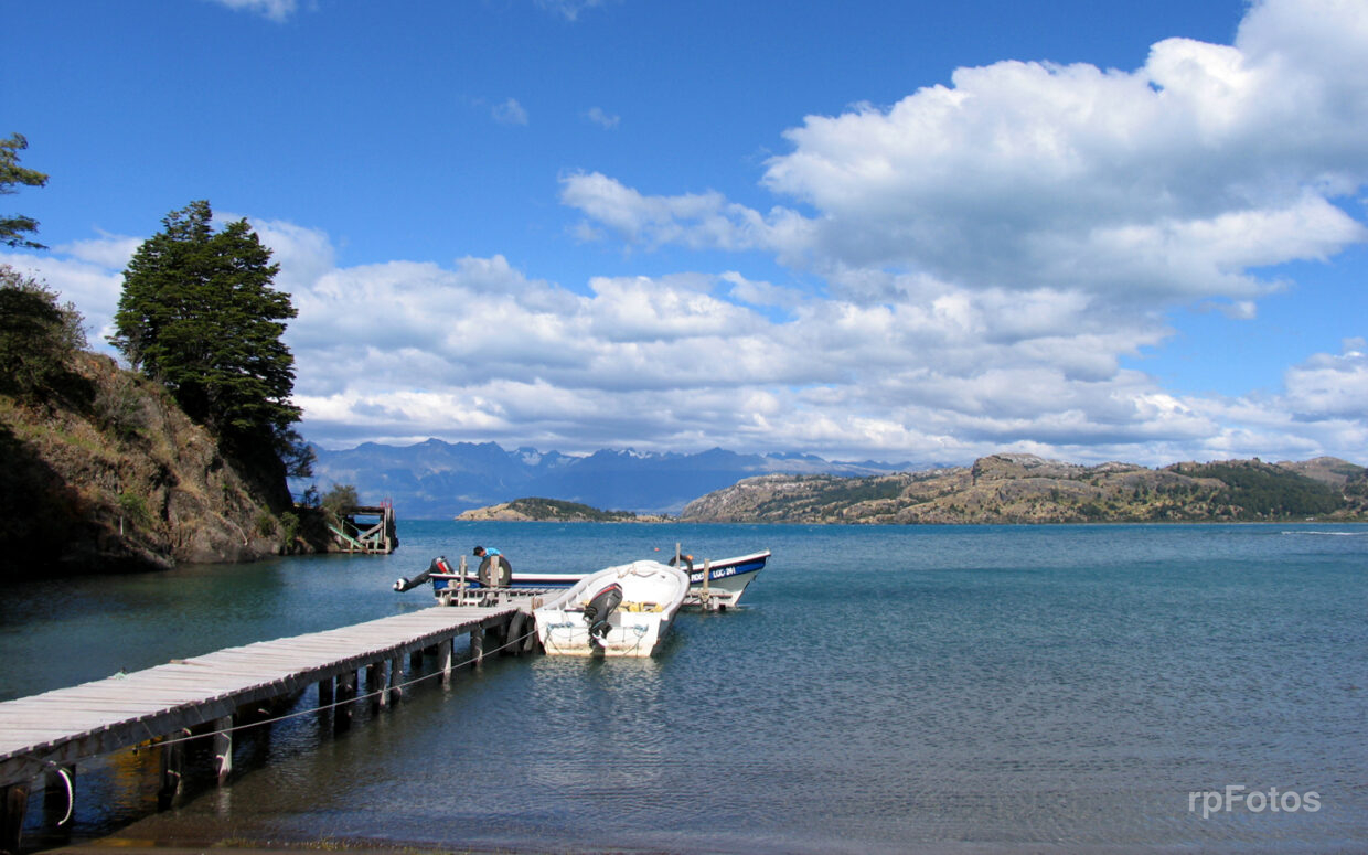 Puerto Tranquilo, Lago General carrera