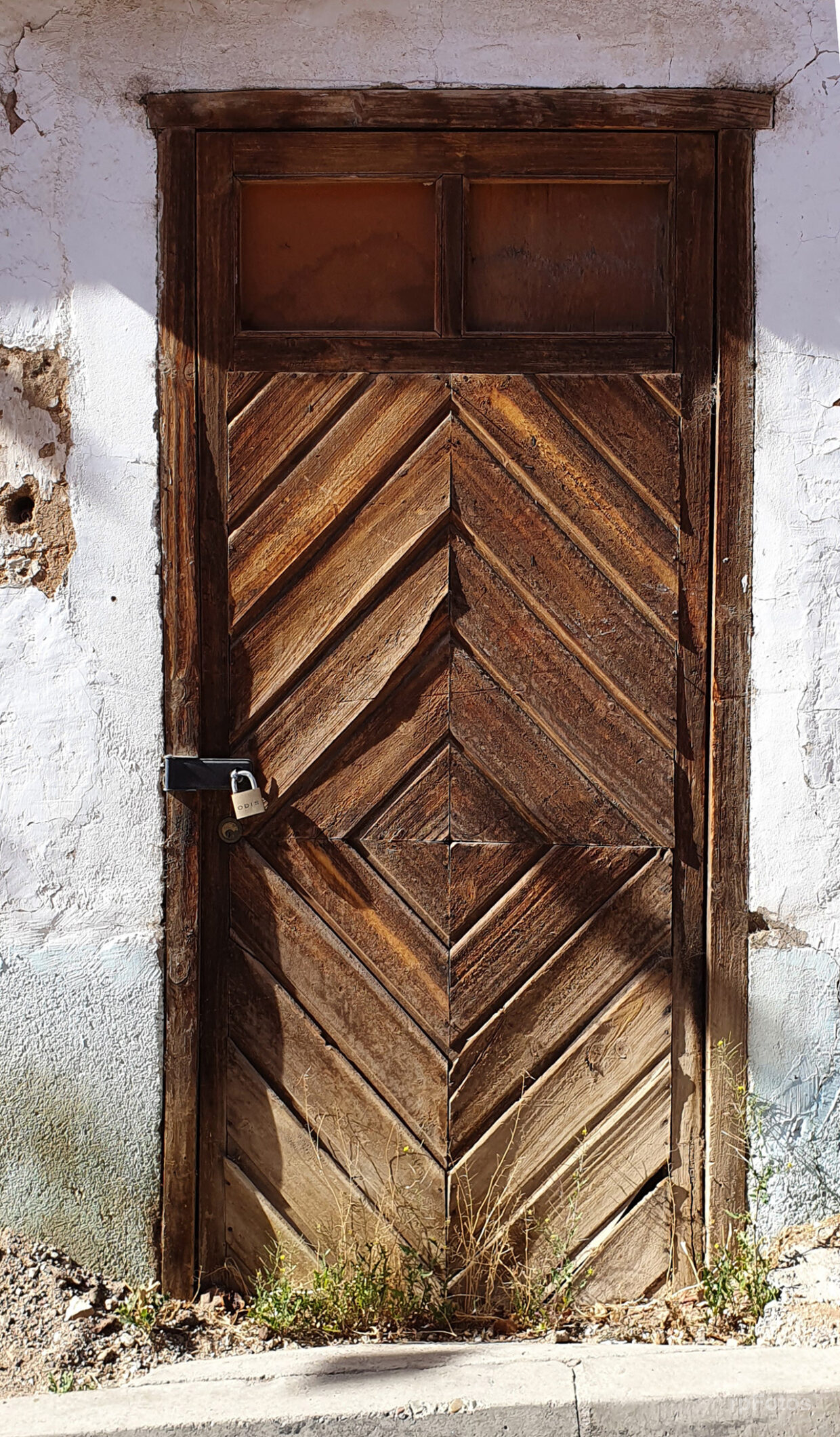 Puerta en Pisco Elqui