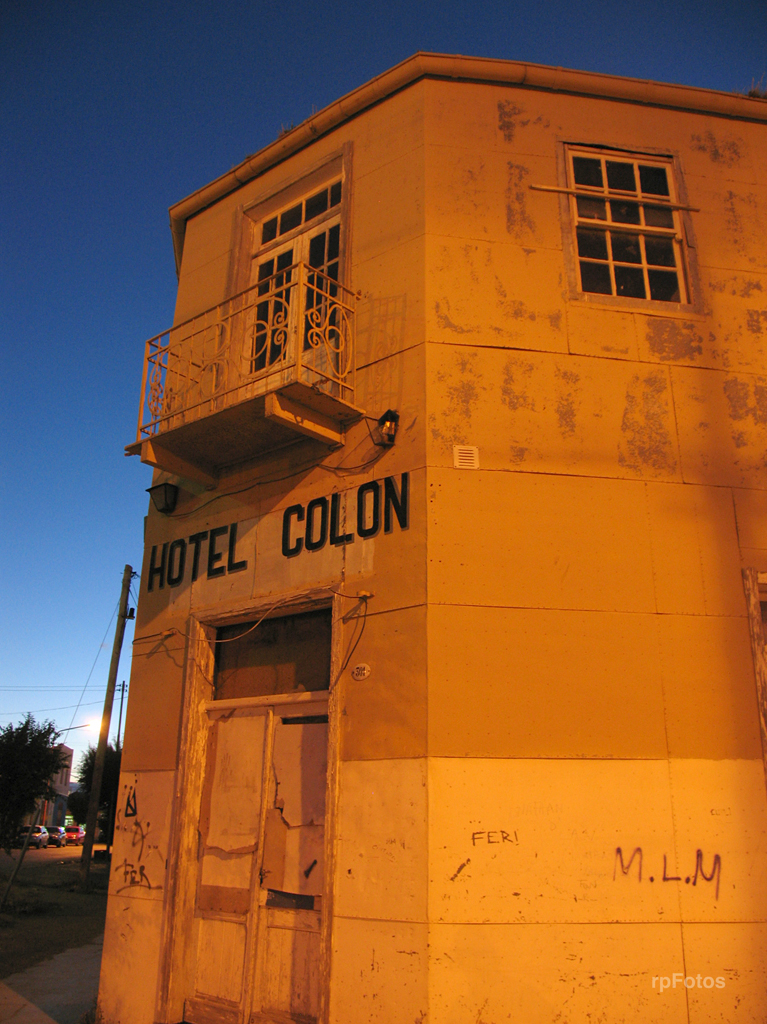 Antiguo Hotel Colón en San Julián, Argentina