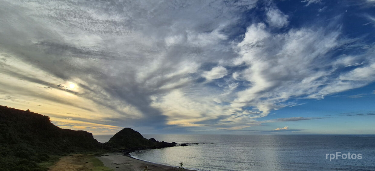 Atardecer en playa La Misión, Valdivia