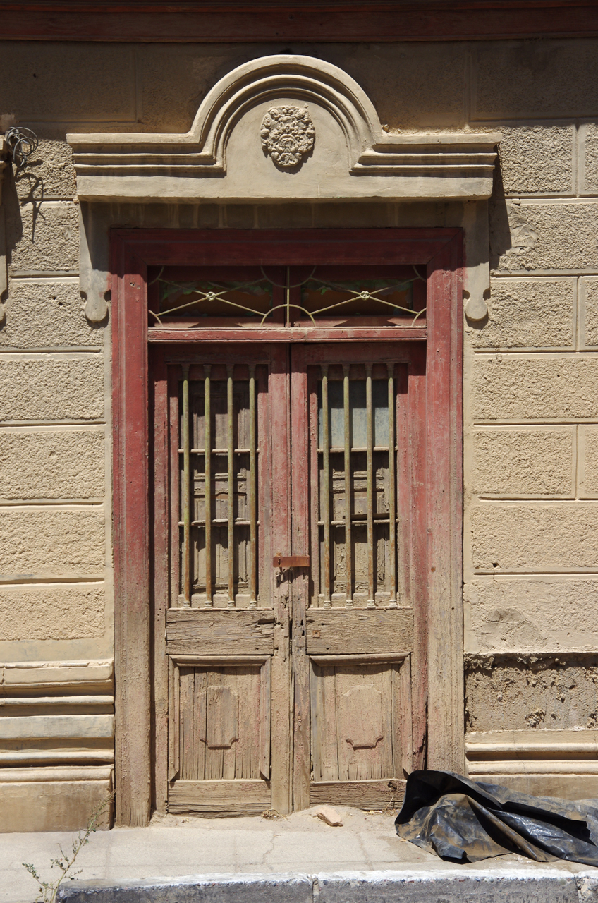 Puerta en Pisco Elqui