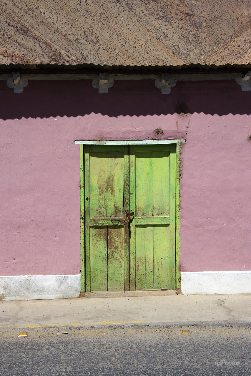 Puerta en Pisco Elqui