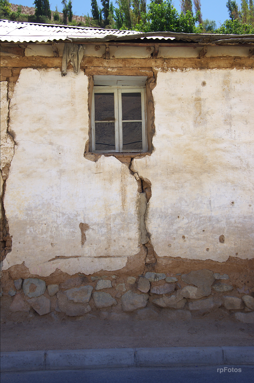 Ventana en Pisco Elqui