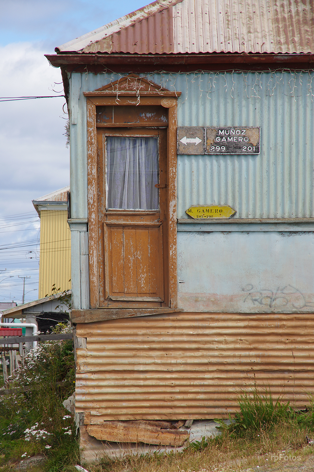 Puerta en Porvenir