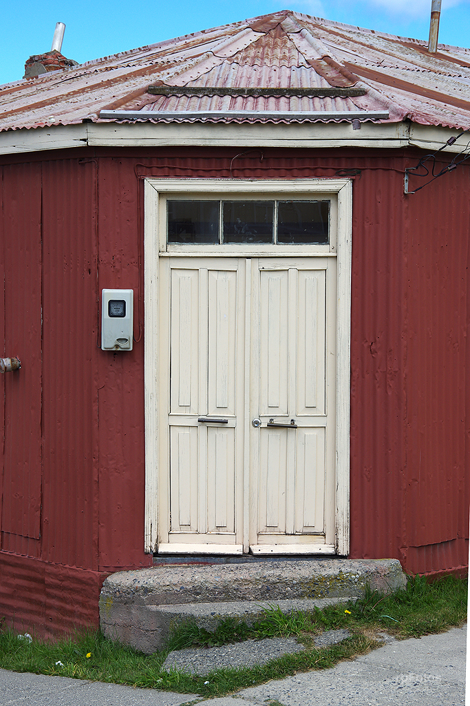 Puerta en Porvenir