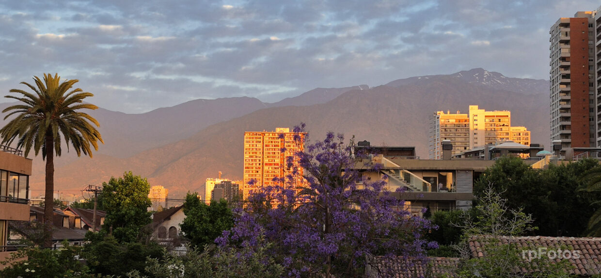 Atardecer en Santiago, hacia el poniente